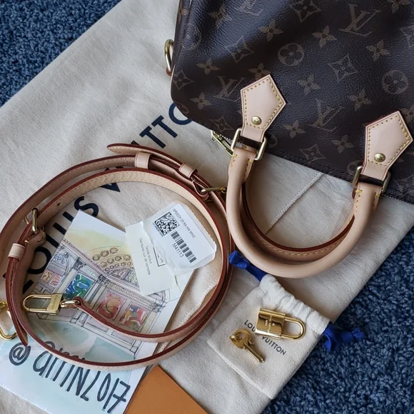Louis Vuitton Monogram Speedy Bandouliere 25 - Picture 2 of 11